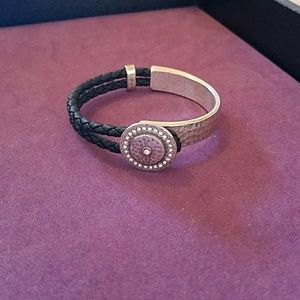 Premier Designs 'Button Up' bracelet
